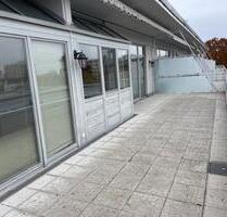 Traumhafte 3-ZKB-Dachgeschosswohnung mit 50 qm Dachterrasse - Neuburg an der Donau