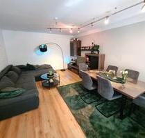 2-Zimmer-Wohnung mit Einbauküche, verglastem Balkon & Tiefgarage - Nürnberg Gibitzenhof