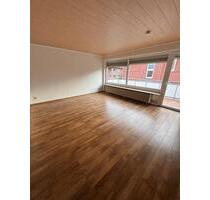 3 Zimmer Wohnung, Miele EBK, Balkon - Luisenstraße - Uelzen