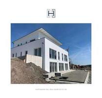 Neuwertige 3-Zi Whg mit traumhafter Aussicht und Terrasse - Stadtlauringen