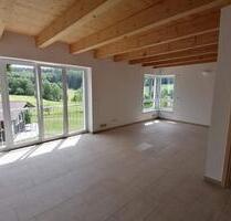 Helle 2,5-Zimmer-Wohnung mit Garten & schöner Aussicht - Grattersdorf Falkenacker