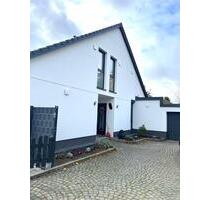 großzügiges EFH in Stöckheim - 2.400,00 EUR Kaltmiete, in Braunschweig (PLZ: 38124) Heidberg-Melverode