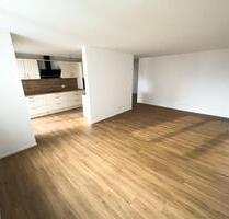 5-Zimmer-Maisonettewohnung, 2 Bäder in Rastatt, Tiefgaragen- und Aussenstellplatz Hobbyraum