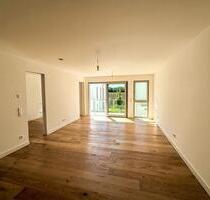 Erstbezug 2-Raumwohnung in Planegg mit Südbalkon