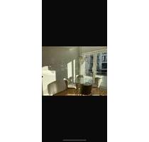 Untermiete Aug-Oct: 2-Zimmer Maisonette-Wohnung am Volksgarten - Köln Innenstadt