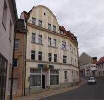 Mehrfamilienhaus mit Wohnungen und Gewerbeeinheit - teilvermietet - Weida