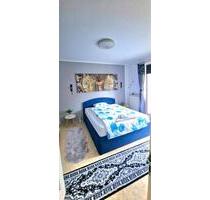Zimmer für Übernachtung - 35,00 EUR Kaltmiete, ca.  15,00 m² in Berlin (PLZ: 12487) Treptow-Köpenick