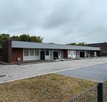 3 Zimmer Wohnung, EBK, Stellplatz, Gartennutzung - Neukirchen