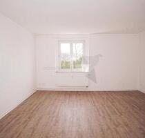 Moderne 2-Raum-Wohnung mit Tageslichtbad in ruhiger Lage - Chemnitz Ebersdorf