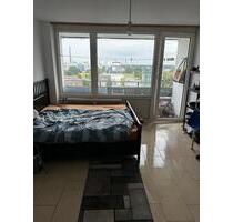 Schöne 1 Zimmer Wohnung mit Balkon in Krefeld ab 01.08 - Essen Stadtbezirk VII