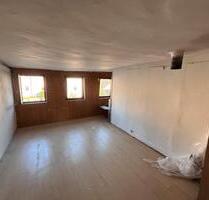 Helle 4 Zimmer WohnungWGBüro - 650,00 EUR Kaltmiete, ca.  75,00 m² in Ilshofen (PLZ: 74532)