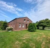 2-Zimmer-Wohnung in Lehe - 675,00 EUR Kaltmiete, ca.  88,00 m² in Lunden (PLZ: 25774)
