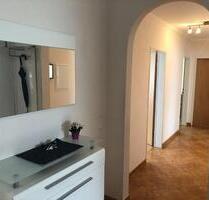 4 Zimmer Wohnung in Schloss Neuhaus - Paderborn