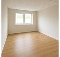 neu renovierter Büroraum mit Teeküche, Toilette und Parkplatz - Aalen Attenhofen