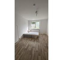 Helles Zimmer in WG Wohnung ( NUR EIN ZIMMER ) - Jacobsdorf
