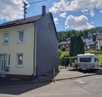 PROVISIONSFREI VON PRIVAT: Flexibles Zweifamilienhaus in Siegen