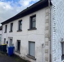 Haus mit zwei Wohnungen und Laden - Trier