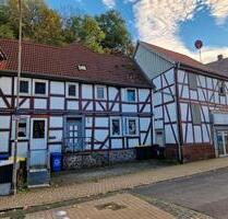 Haus ist Gudensberg Kernstadt - 225.000,00&nbsp;EUR Kaufpreis, ca.&nbsp; 240,00&nbsp;m&sup2; in Gudensberg (PLZ: 34281)