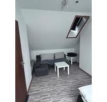 Bitte lesen 2 zimmer in 2 Frauen Wohngemeinschaft! Ab 1.03.26 - Norderstedt Garstedt