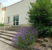 Büro-, Praxis oder Schulungsräume mit PKW-Stellplätzen zu vermieten! - Mühlhausen (Thüringen)
