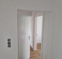 Schöne, frisch renovierte Dachgeschosswohnung 90qm 4Zi. - Wuppertal Elberfeld