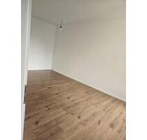 Helle 3,5-Zimmer-Wohnung – komplett saniert – sofort bezugsfrei - Witten Annen