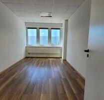 Büro, Lager Gewerberäume 13 -132 qm mit Parkplätzen - Berlin Lichtenberg