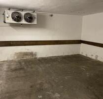 Lagerfläche zu vermieten - 240,00 EUR Kaltmiete, ca.  96,00 m² in Bruckberg (PLZ: 84079)