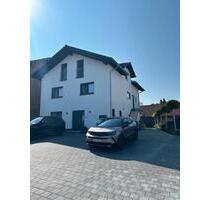 Dachgeschosswohnung - 1.200,00 EUR Kaltmiete, in Wasserburg am Inn (PLZ: 83512)