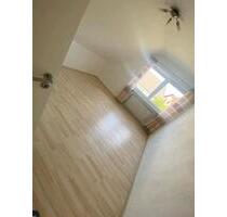 Zimmer in Gundelsheim - 500,00 EUR Kaltmiete, ca.  25,00 m² in Gundelsheim (PLZ: 96163)