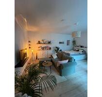 Helle 2-Zimmer-Wohnung mit Küche & Gartenblick ab 15.12.01.01.26 - Hannover Südstadt