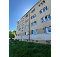 1 Zimmerwohnung mit Balkon - 257,00 EUR Kaltmiete, ca.  36,10 m² in Erfurt (PLZ: 99098) Linderbach