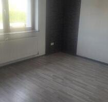 Vermiete 2 Zimmer Wohnung + Küche + Bad - Saal an der Donau