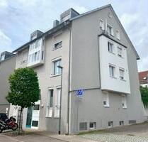 Gewerberäume Praxis Büro - 1.100,00 EUR Kaltmiete, ca.  109,00 m² in Bietigheim-Bissingen (PLZ: 74321)