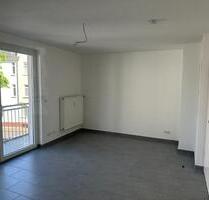 2 Zimmer Wohnung Erstbezug nach Sanierung mit EBK - Frankfurt am Main Niederrad