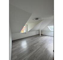 Dachgeschosswohnung zu vermieten - Aldingen