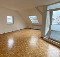 Helle großzügige DG-Wohnung ab 01.06.25 - Hannover Döhren-Wülfel