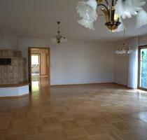 Traumwohnung in Ortsrandslage - 1.230,00&nbsp;EUR Kaltmiete, ca.&nbsp; 130,00&nbsp;m&sup2; in Schöffengrund (PLZ: 35641)