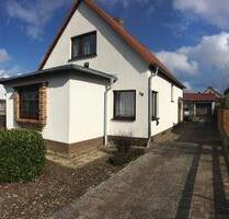 Ruhiges Grundstück mit charmantem Haus und grossem Bungalow - Stralsund Langendorfer Berg