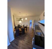 Moderne, teilmöblierte 2-Zimmer-Wohnung mit Einbauküche – Duisburger Straße 11, 45145 Essen (3. OG rechts)