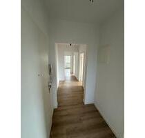 4-Raumwohnung mit Balkon - perfekt für Familien oder als WG - Magdeburg Alt Olvenstedt