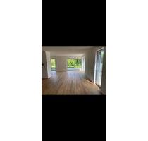 EFH neuwertig 180m2 6 Zimmer - 2.000,00 EUR Kaltmiete, ca.  180,00 m² in Langenlonsheim (PLZ: 55450)