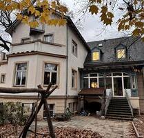 Attraktive Büroeinheit in denkmalgeschützter Villa in Dresden-Striesen