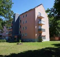 Licht, Luft und bequem: 2-Zi-Wohnung mit Balkon und Aufzug im schönen Löderburg - Staßfurt