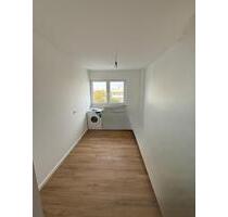 Ginsheim Attraktive 4-Z-Whg mit Balkon, Schwimmbad & Sauna - Mainz Ebersheim