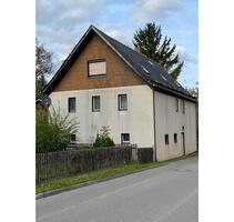 Freistehendes Haus mit Charme, Platz und Zukunft - Schneeberg