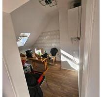 Exklusive, modernisierte 4-Raum-DG-Wohnung - Wuppertal