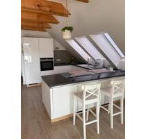 Luxus 3,5-Zimmer-Dachgeschosswohnung mit großer Dachterrasse - Bönningstedt