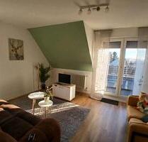 Möblierte 3 Zimmer Wohnung mit riesiger Dachterasse - Siegburg