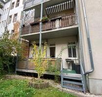 **Schöne 3-Zimmer mit Balkon und Zugang in den Garten, Wannenbad und Laminat** - Chemnitz Ebersdorf